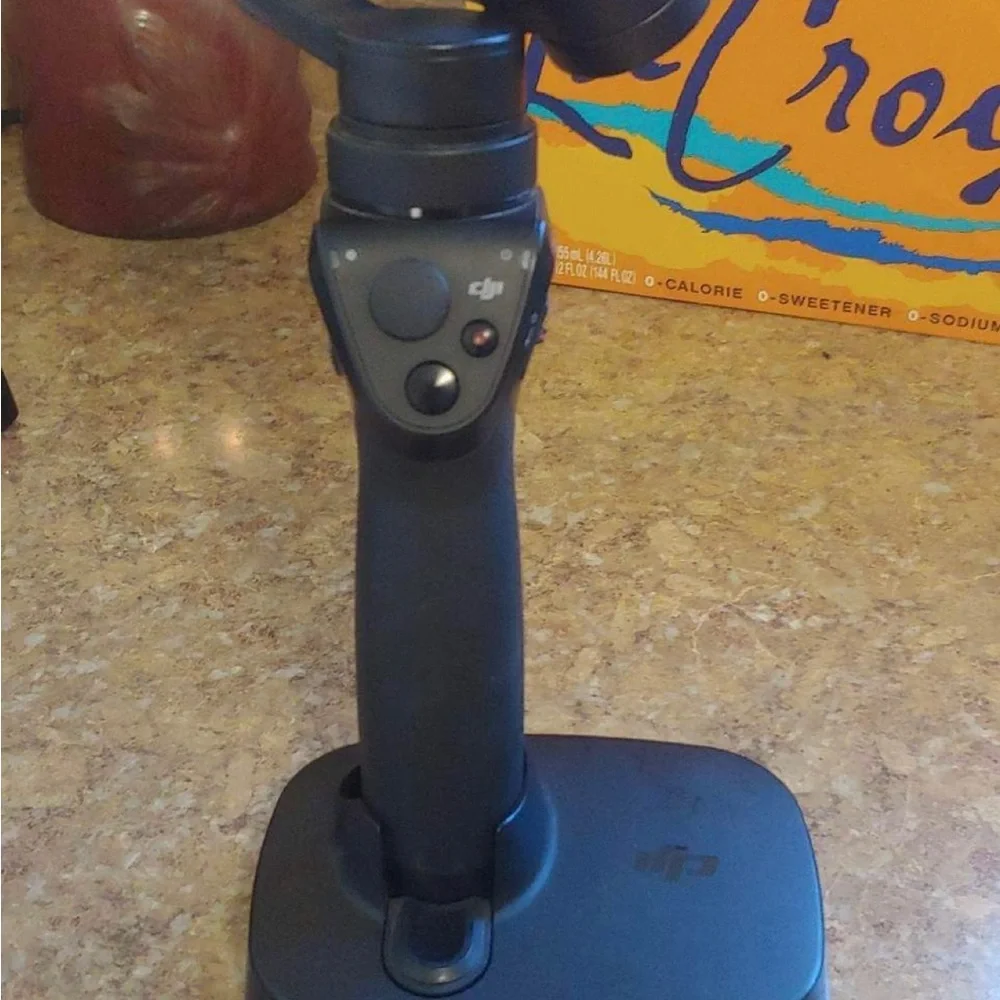 Dji OSMO - Gimbal Mobile Stabilizer